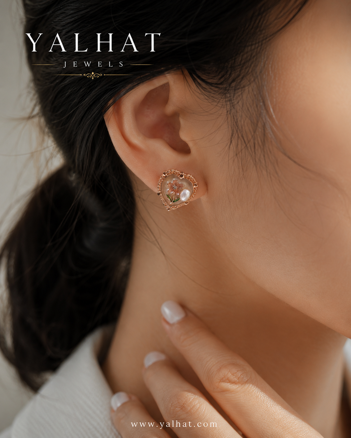 Yalhat Floral Resin Art Pearl Heart Earrings – Elegant Luxury Studs for Women
